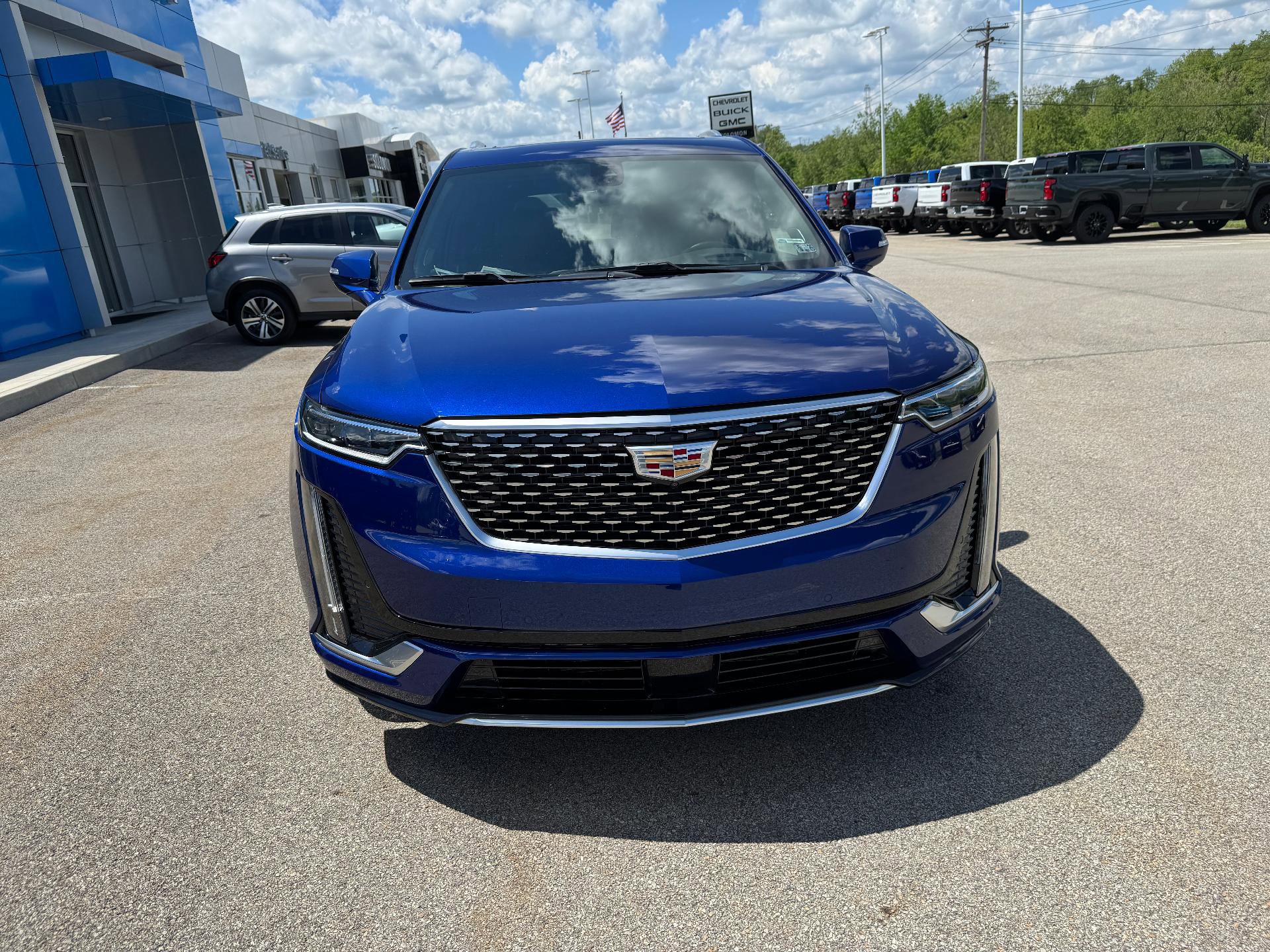 Used 2025 Cadillac XT6 Premium Luxury w/ Platinum Package image 8