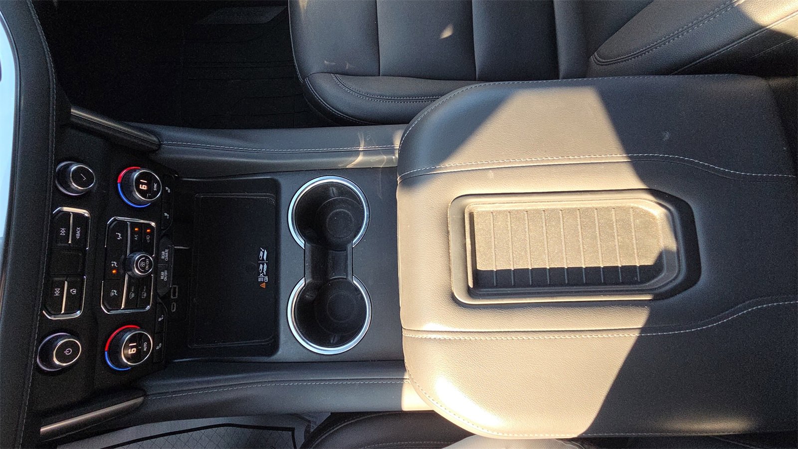 Used 2022 Chevrolet Suburban Z71 w/ Z71 Off-Road Package image 37