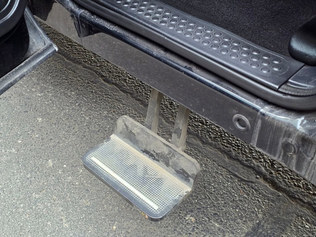 Used 2004 Ford F250 Harley-Davidson image 26