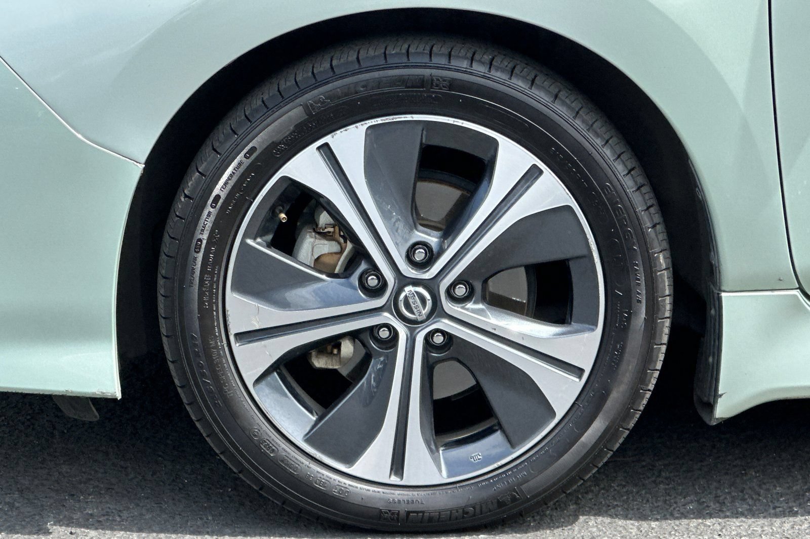 Used 2018 Nissan Leaf SL w/ SL Technology Package FWD image 43