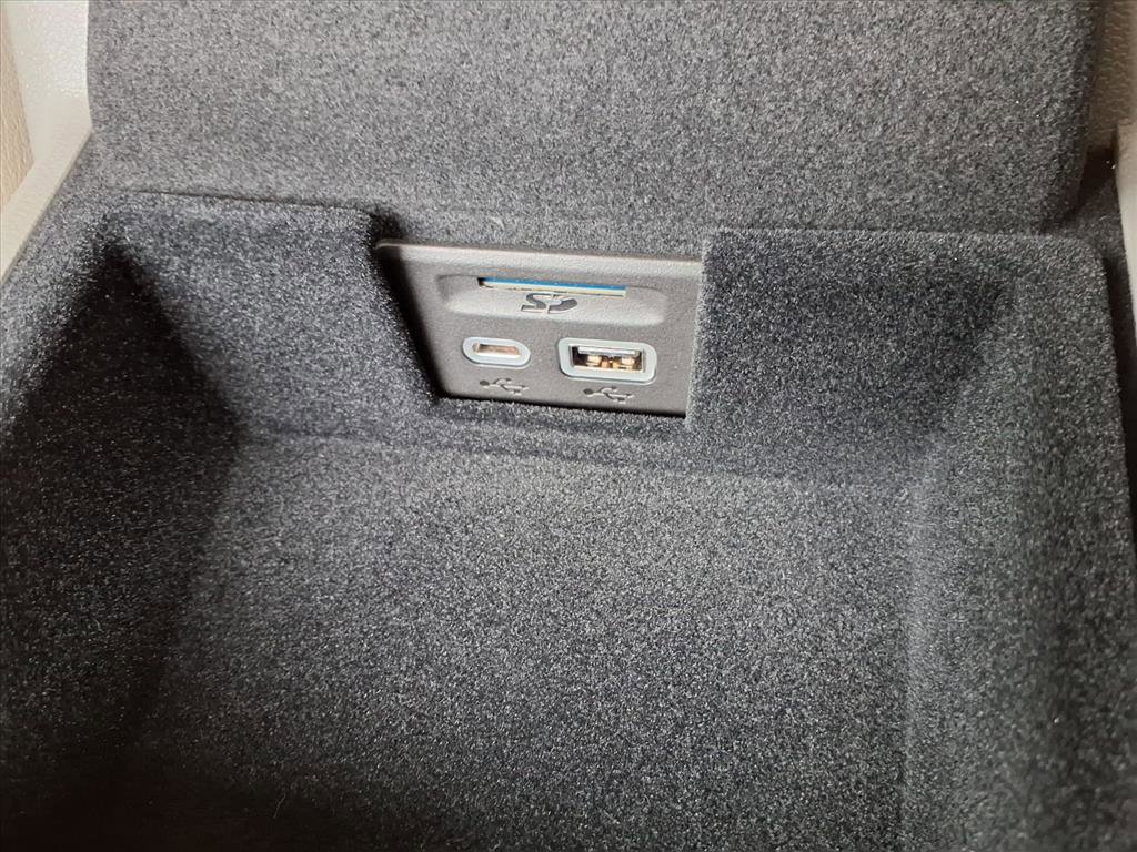 Used 2024 Cadillac XT5 Premium Luxury w/ Technology Package image 18