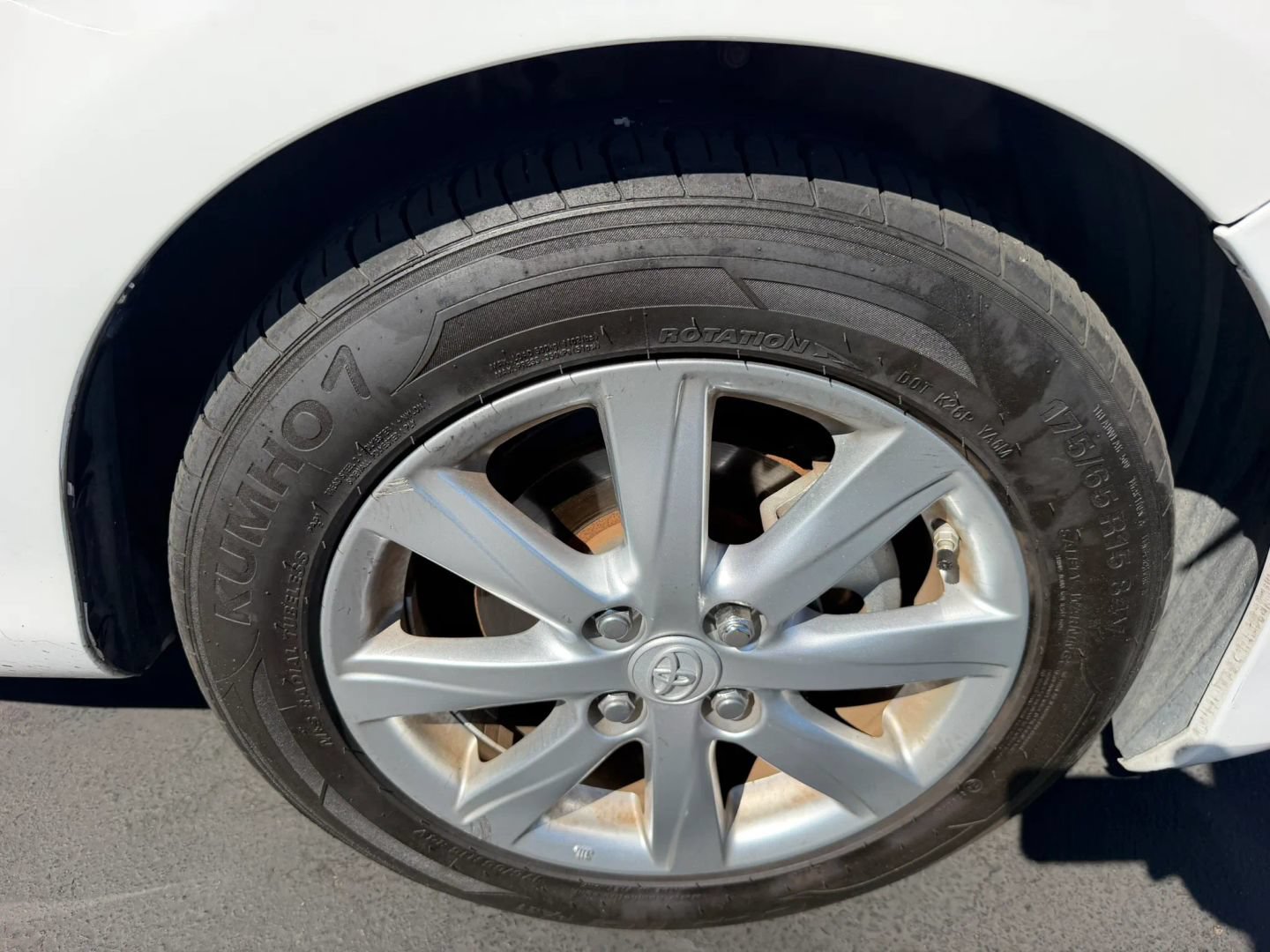 Used 2016 Toyota Yaris LE FWD image 13