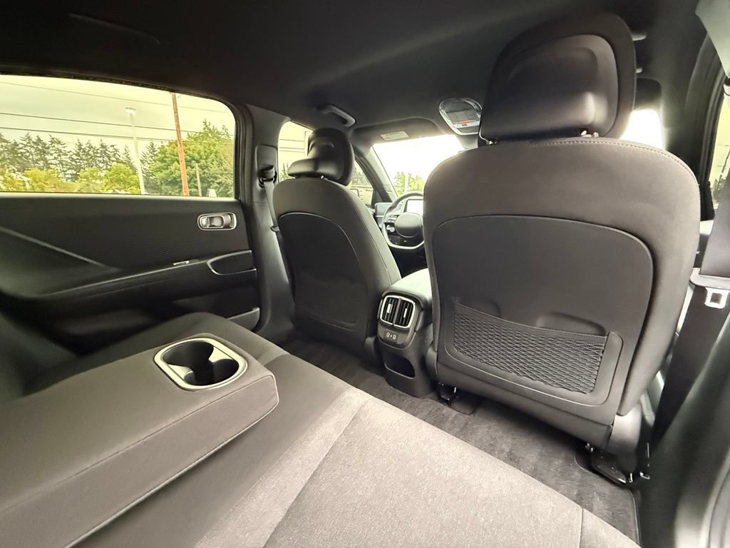 Certified 2025 Hyundai Ioniq 6 SE RWD image 18