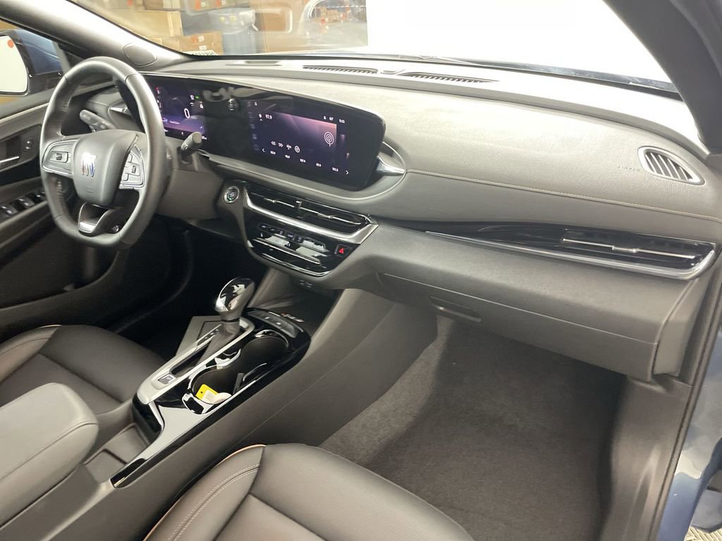 Used 2025 Buick Envista Avenir image 28