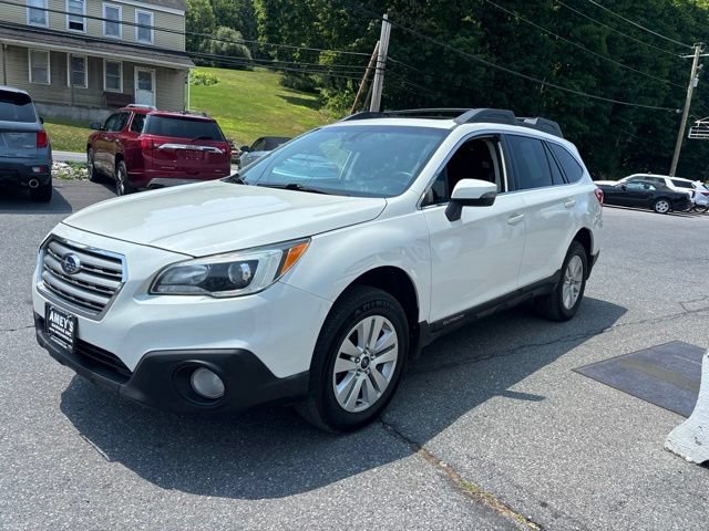 Used 2017 Subaru Outback 2.5i Premium AWD/4WD image 3