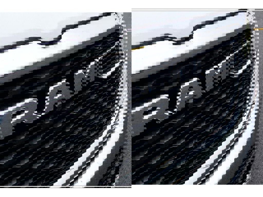 Used 2025 RAM 1500 Big Horn image 31