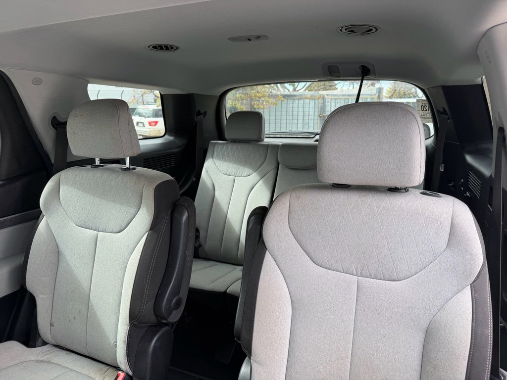 Used 2020 Hyundai Palisade SEL w/ Convenience Package image 17