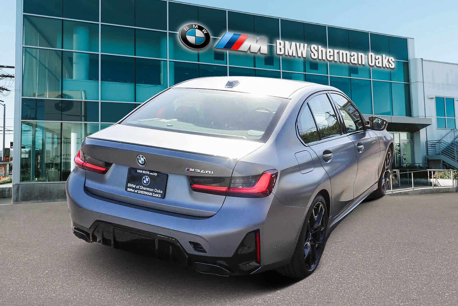 New 2026 BMW M340i w/ Premium Package image 4