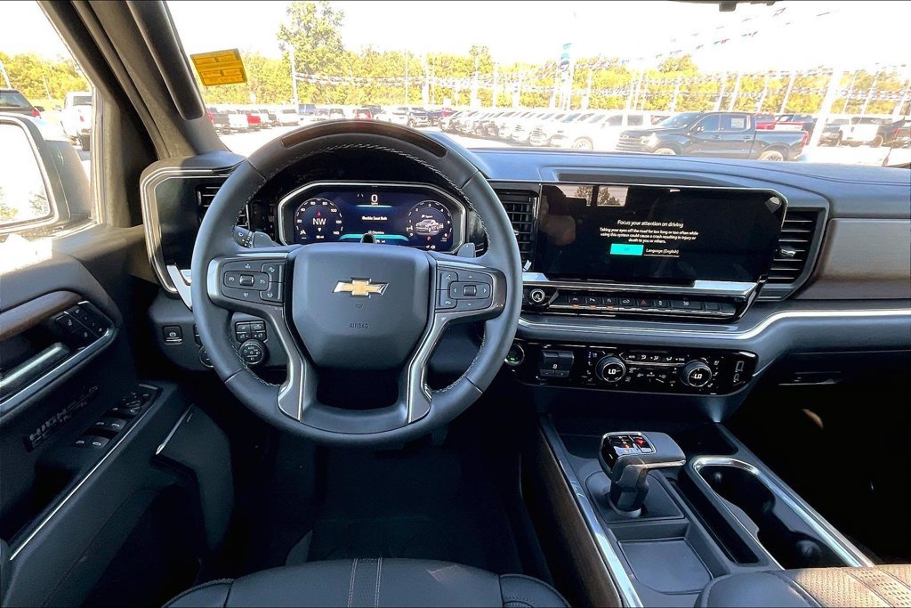 New 2026 Chevrolet Silverado 1500 High Country AWD/4WD image 6