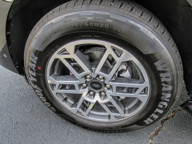 New 2025 Ford Expedition Max Active image 4