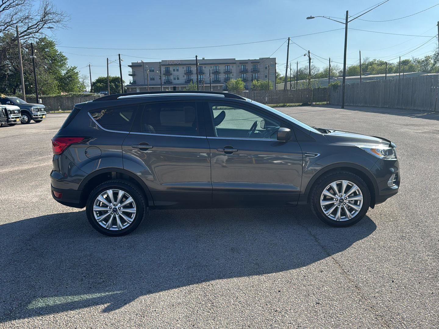 Used 2019 Ford Escape SEL image 8