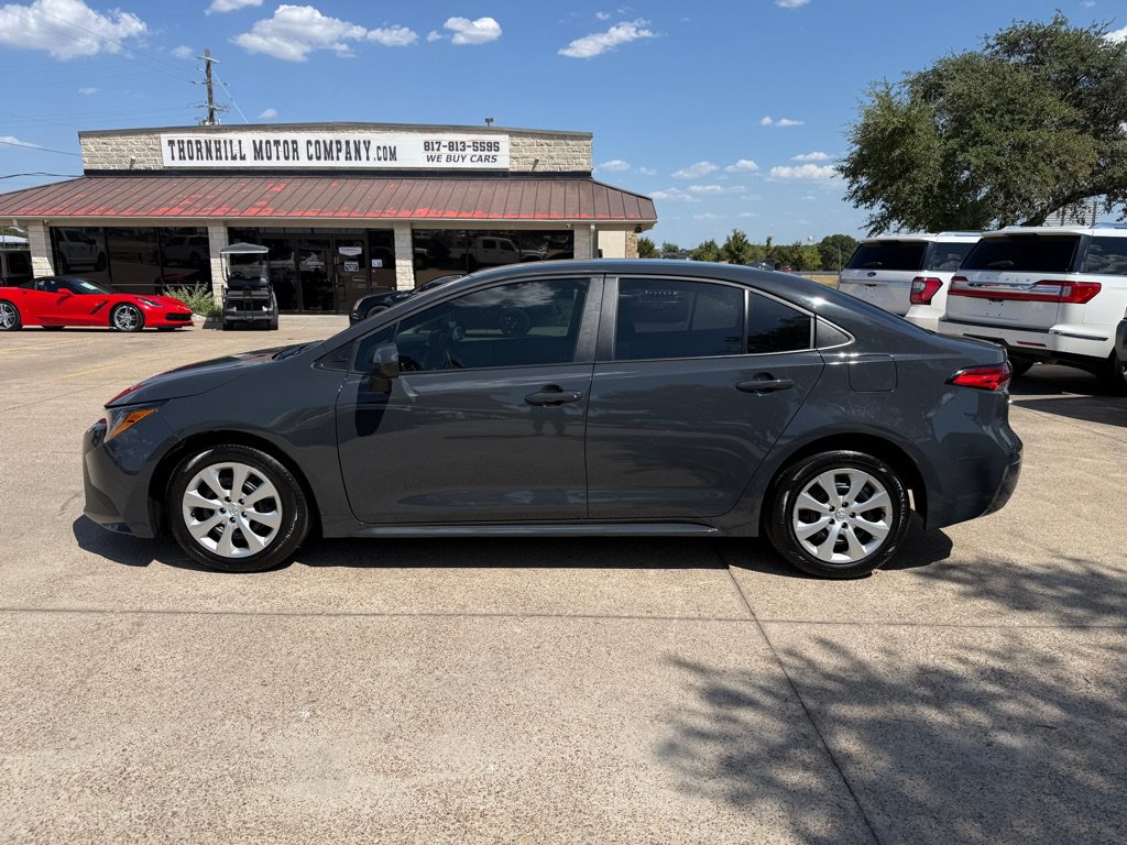 Used 2026 Toyota Corolla LE FWD image 4