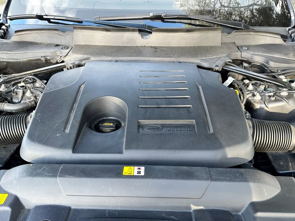 Used 2020 Land Rover Range Rover Sport HST image 34