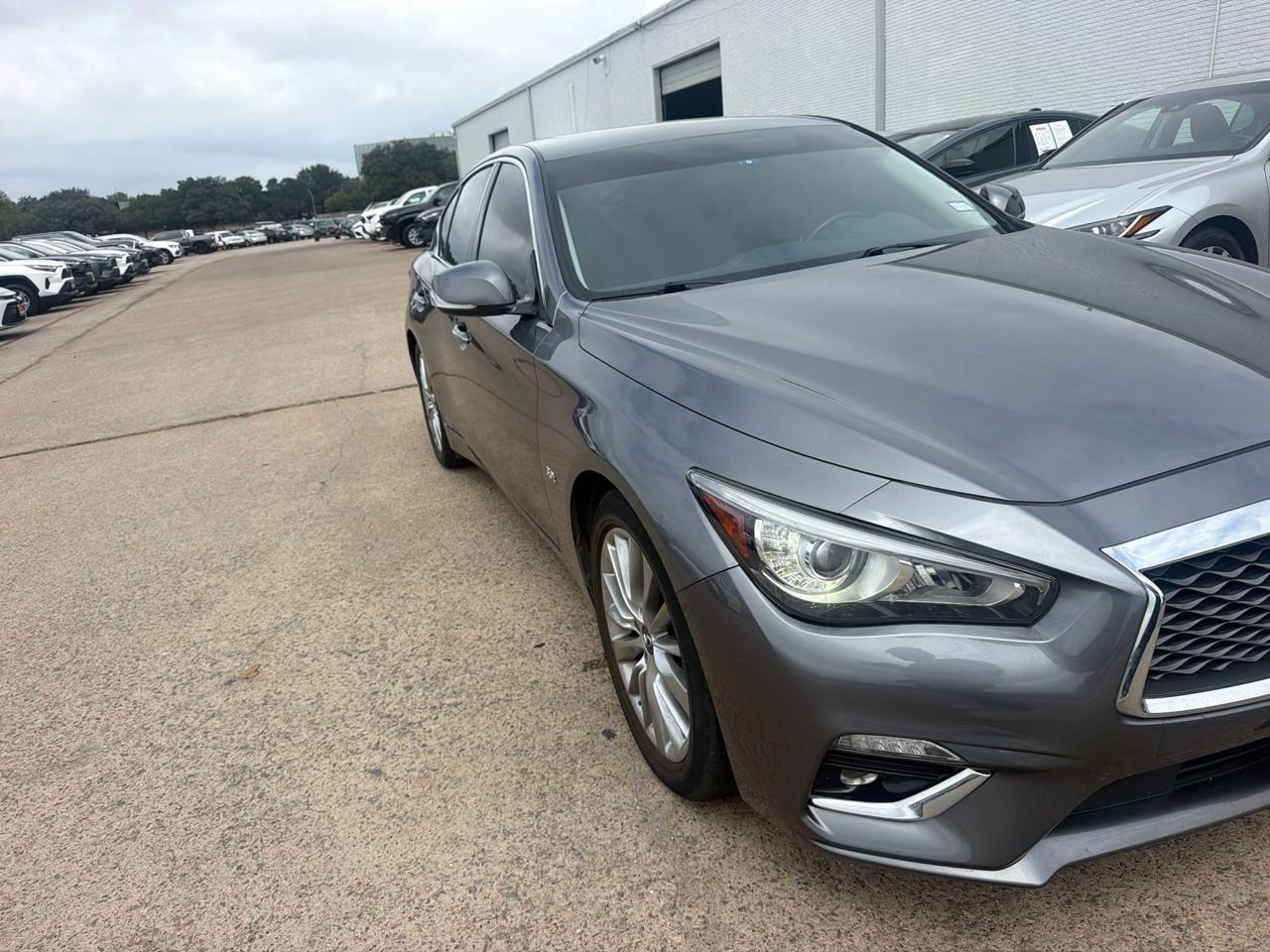 Used 2020 INFINITI Q50 Luxe RWD image 3