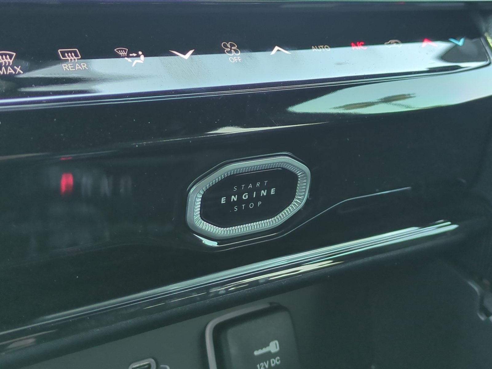 New 2026 Jeep Grand Cherokee L Limited AWD/4WD image 30