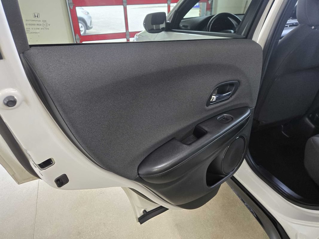 Used 2022 Honda HR-V Sport image 27