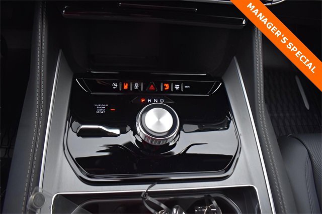 New 2025 Jeep Wagoneer 4WD image 27