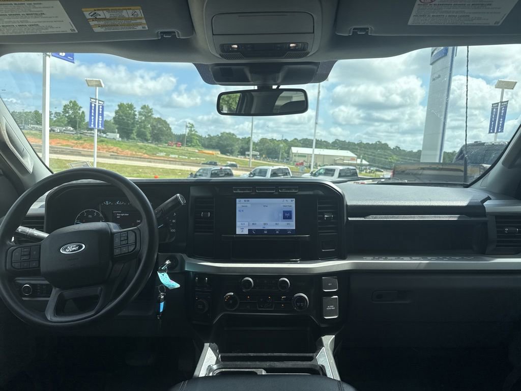 Used 2023 Ford F350 XLT w/ 360-Degree Camera Package AWD/4WD image 13