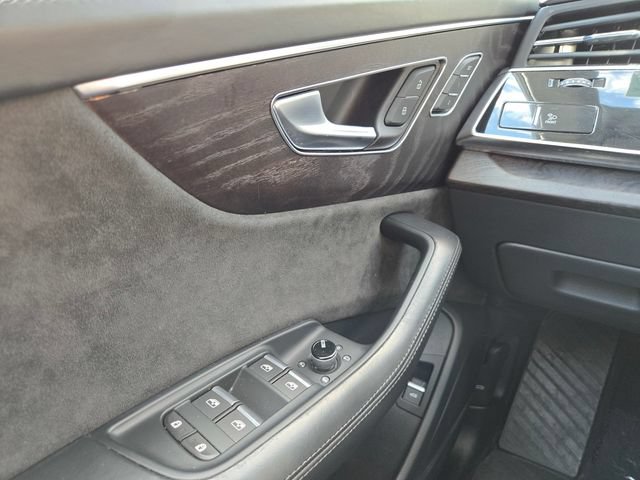 Used 2021 Audi Q8 Prestige AWD/4WD image 20