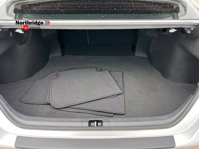 Used 2020 Toyota Camry SE w/ Carpet Mat Package FWD image 35