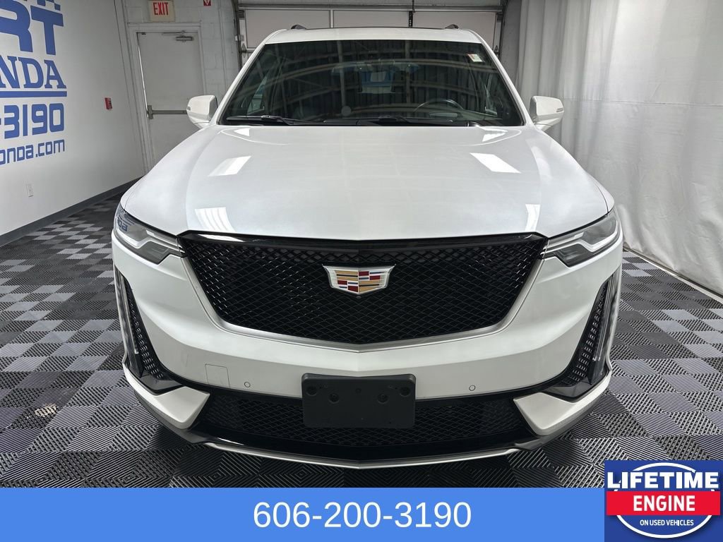 Used 2024 Cadillac XT6 Sport w/ Technology Package image 7