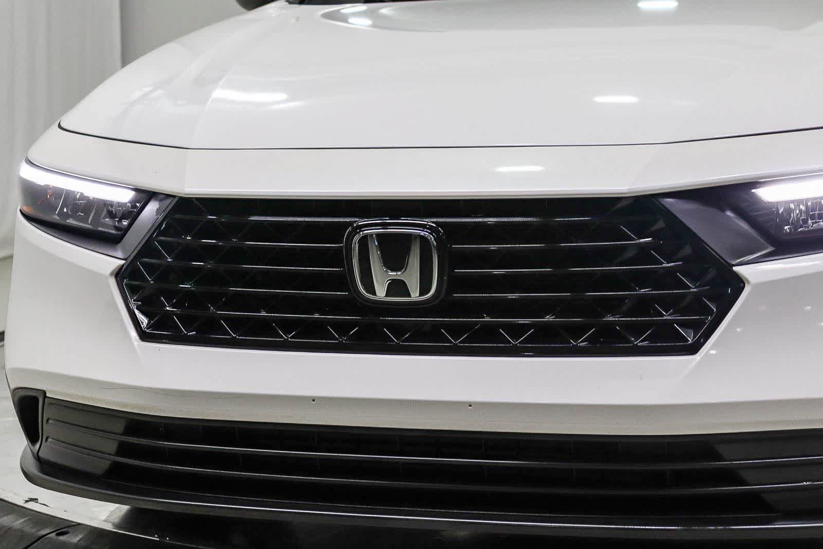 Used 2023 Honda Accord LX image 8