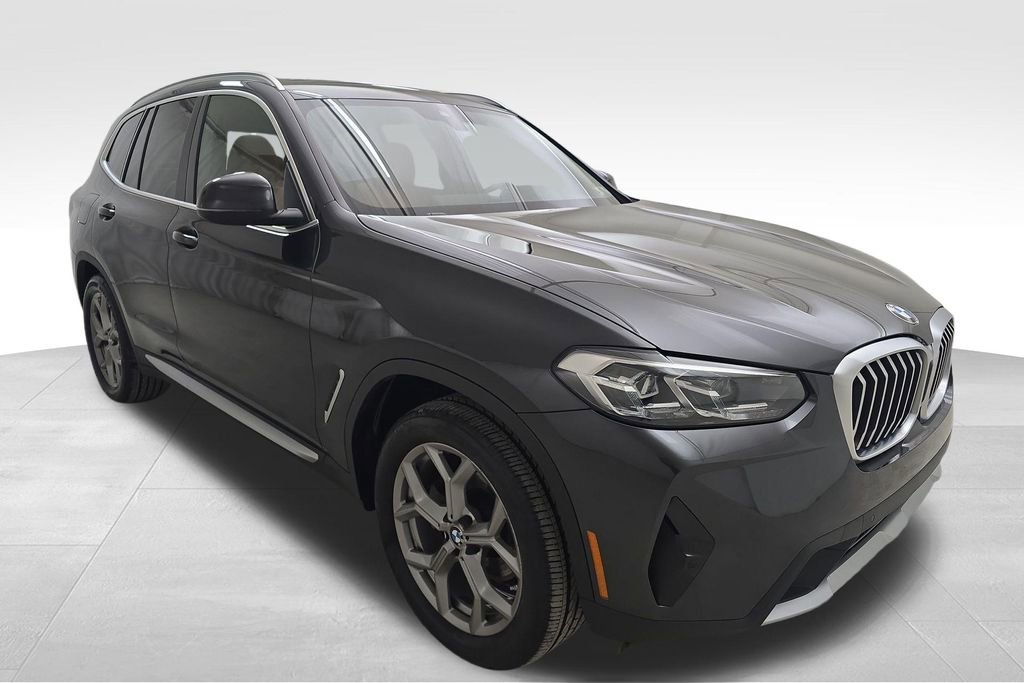 Certified 2022 BMW X3 xDrive30i w/ Convenience Package image 2