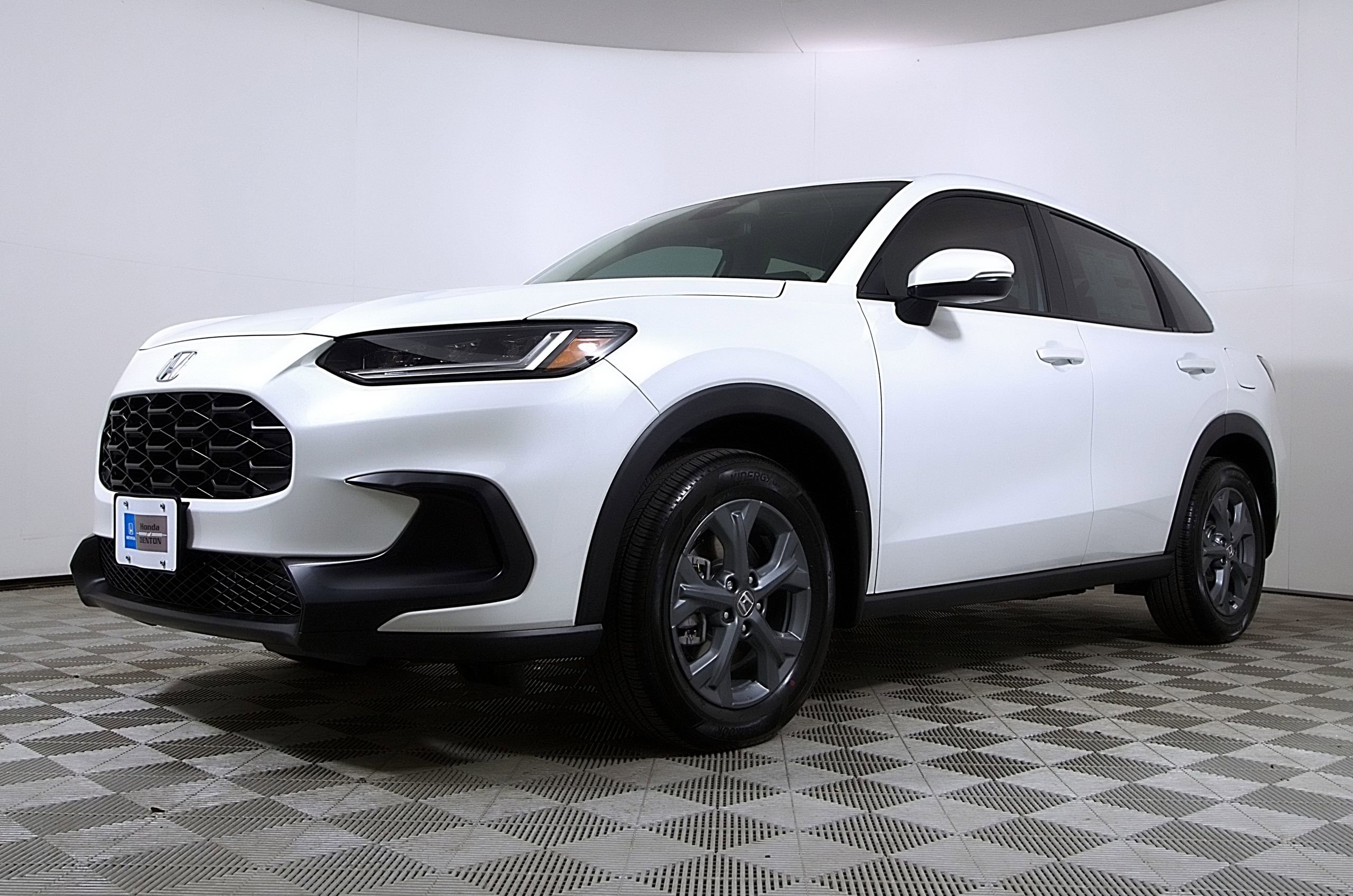 Certified 2026 Honda HR-V LX image 2