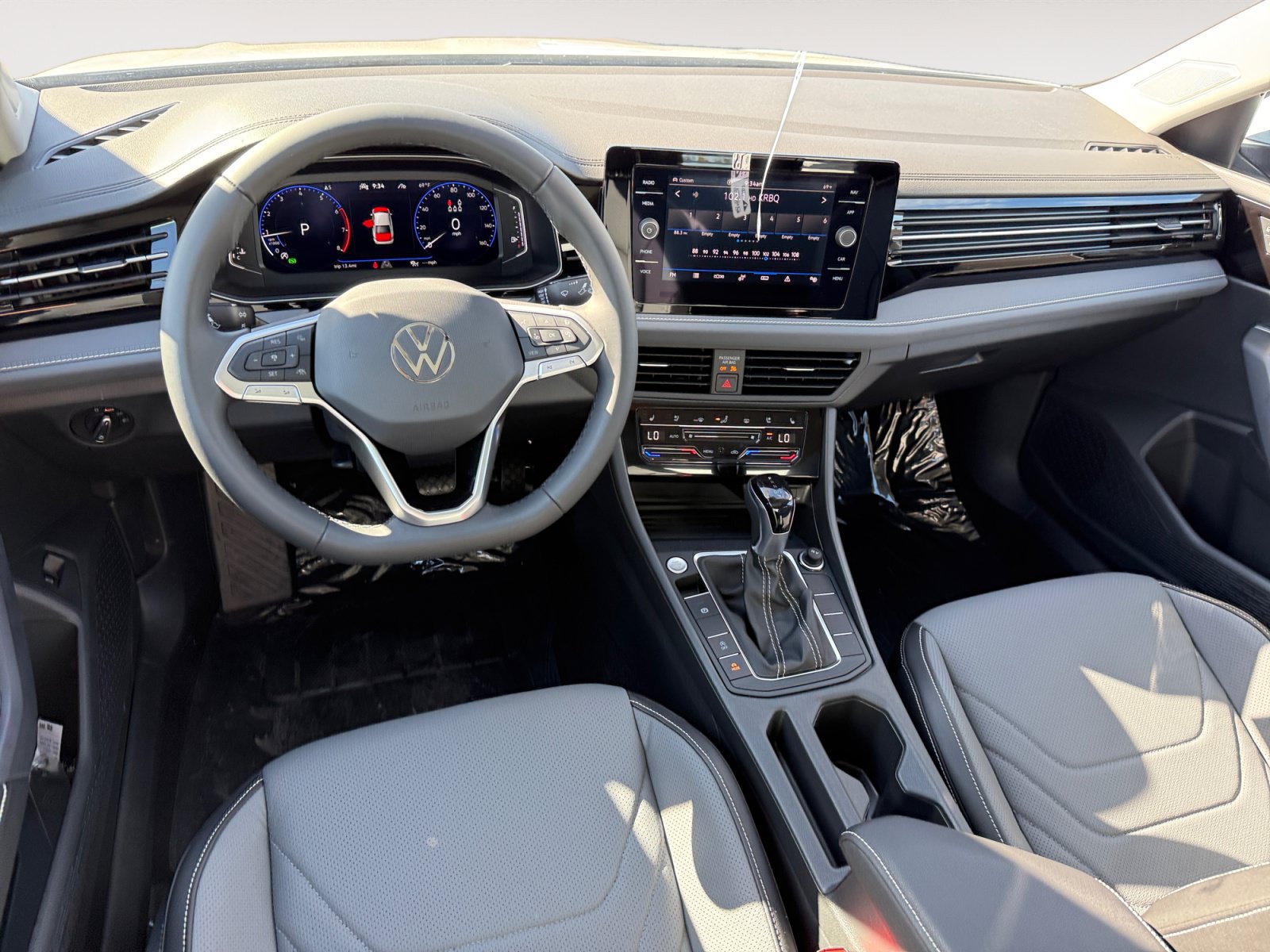 New 2027 Volkswagen Jetta SEL FWD image 15