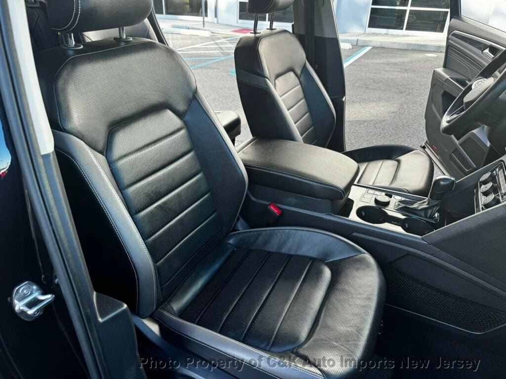 Used 2022 Volkswagen Atlas SEL Premium AWD/4WD image 28