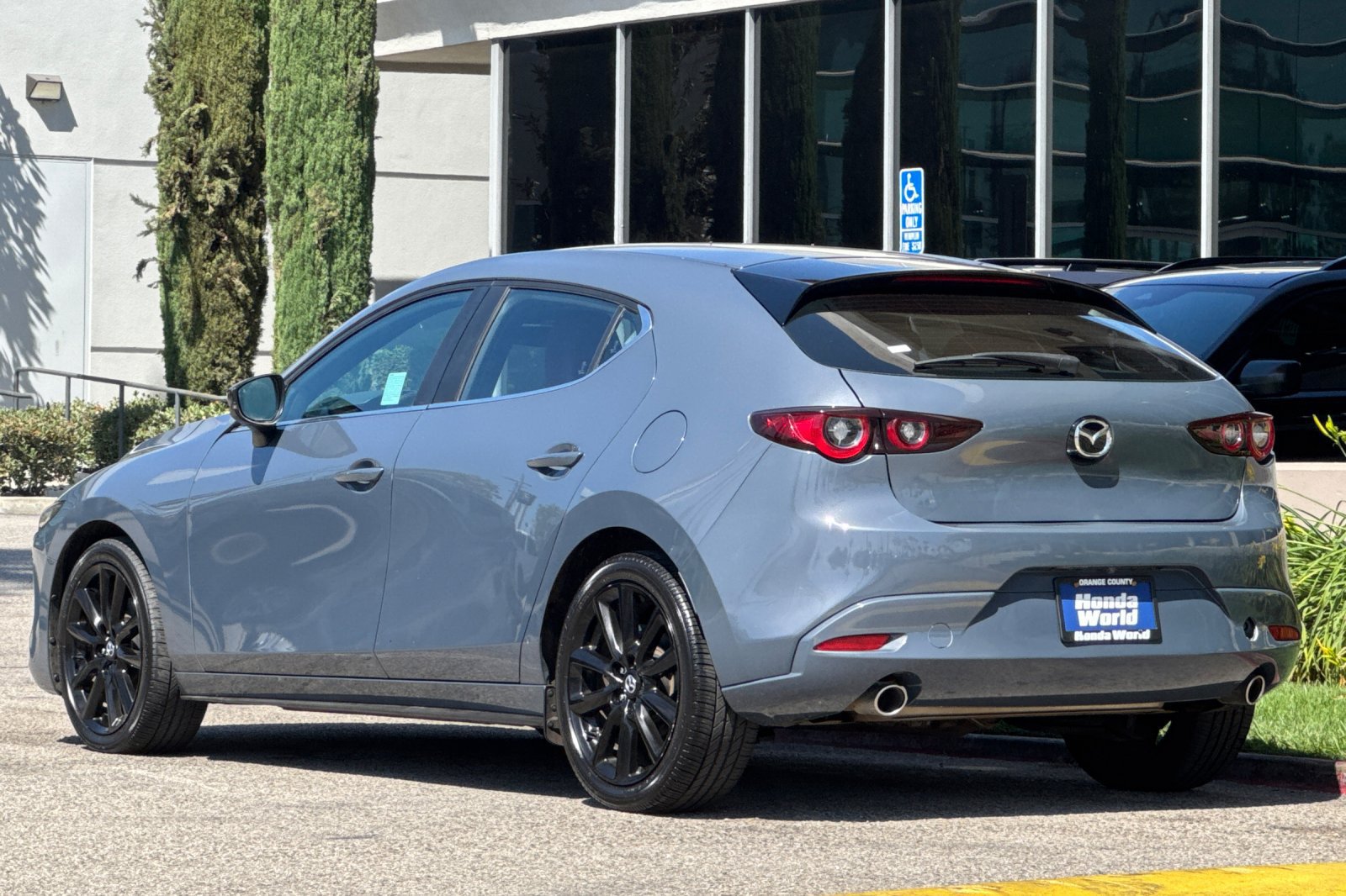 Used 2025 MAZDA MAZDA3 Carbon AWD/4WD image 6