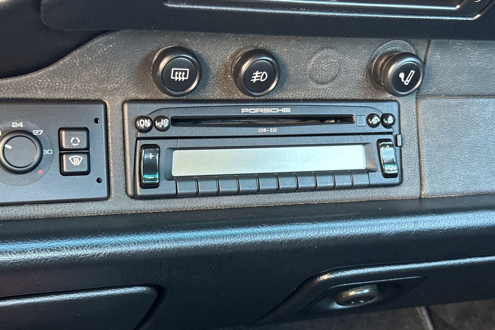 Used 1998 Porsche 911 Carrera S image 21