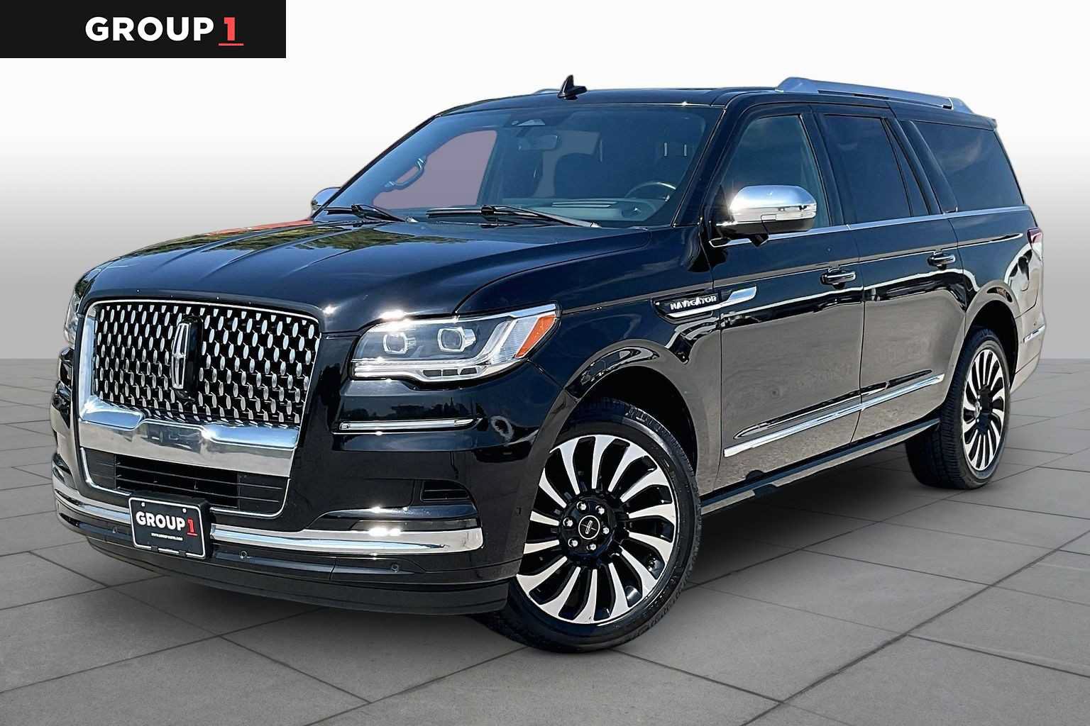 Used 2022 Lincoln Navigator L Black Label AWD/4WD image 1