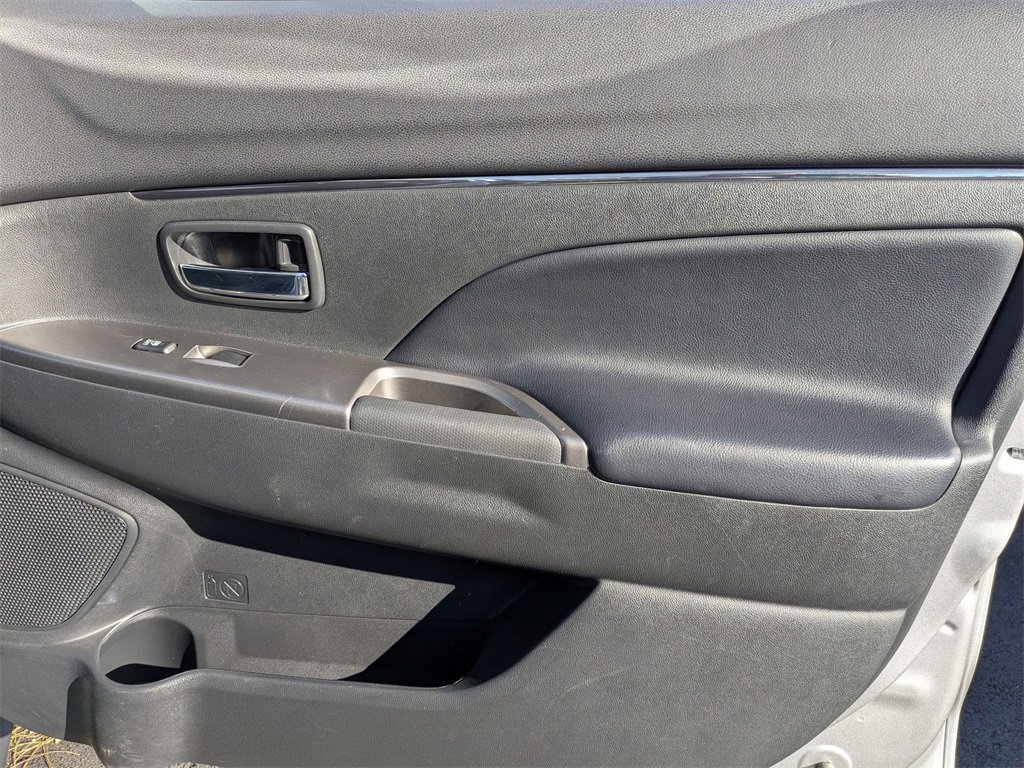 Used 2025 Mitsubishi Outlander Sport SE image 36