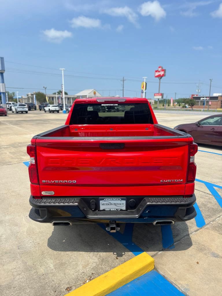 Used 2021 Chevrolet Silverado 1500 Custom Trail Boss AWD/4WD image 6