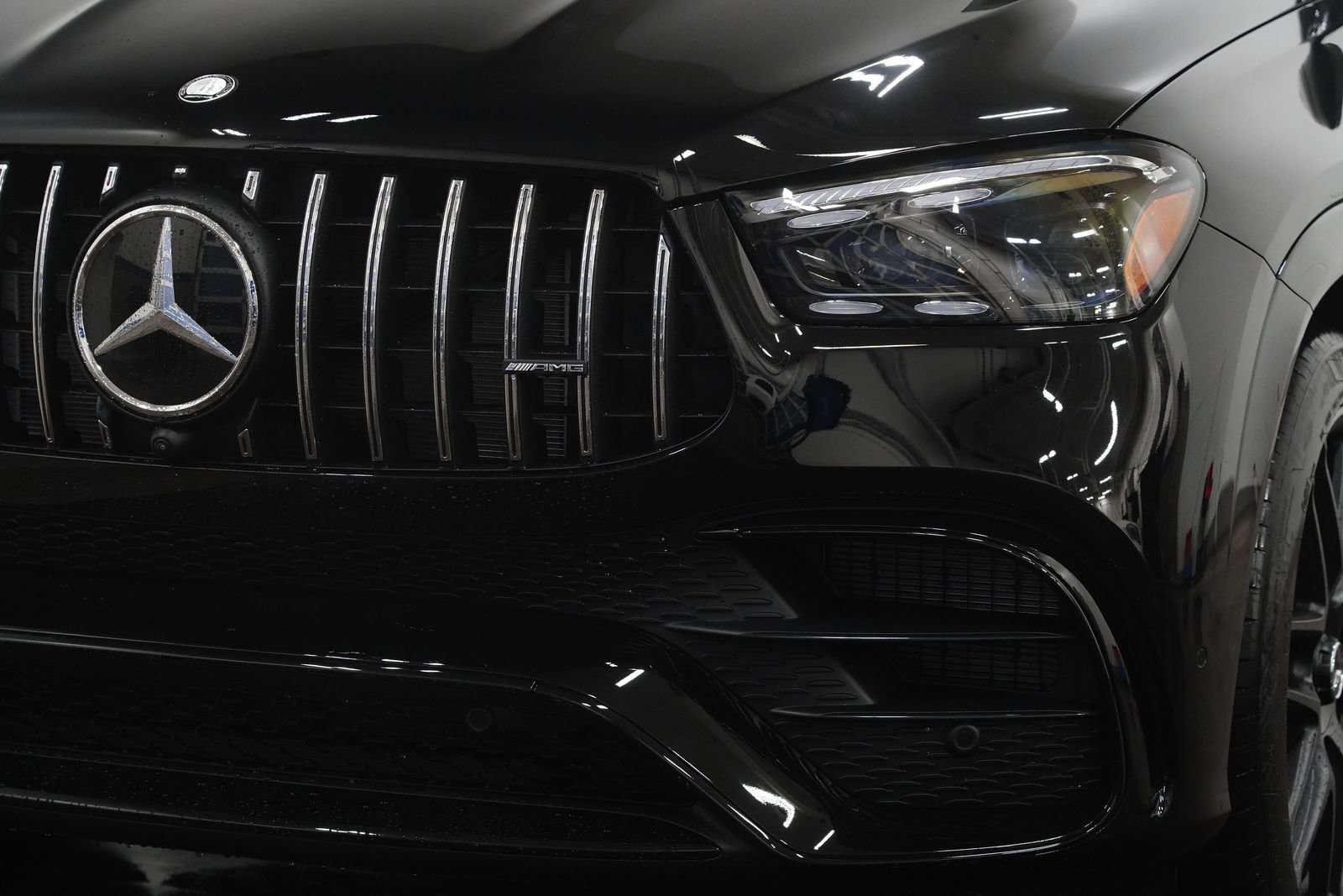 New 2026 Mercedes-Benz GLE 63 AMG S image 11