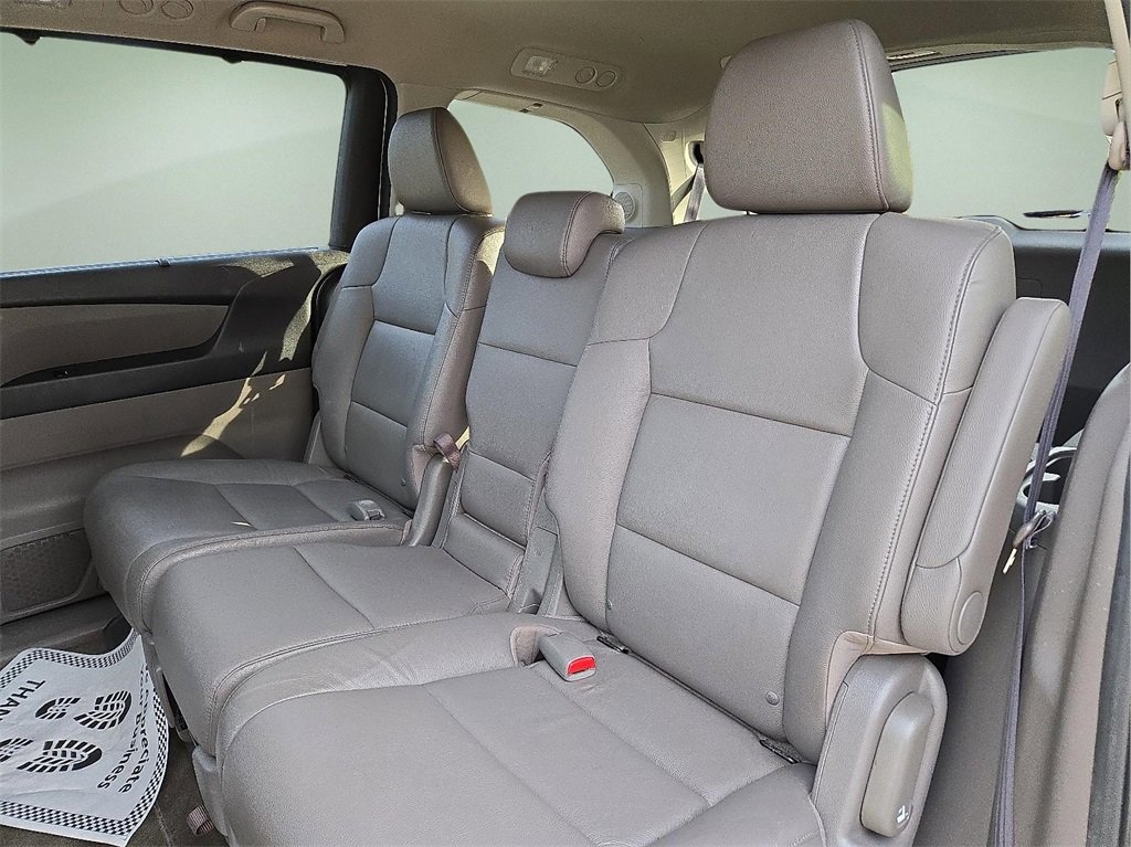Used 2016 Honda Odyssey Touring Elite image 11