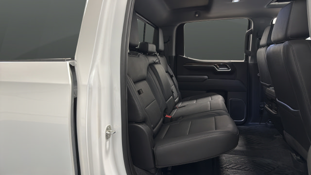 Used 2022 Chevrolet Silverado 1500 LT Trail Boss w/ LT Trail Boss Premium Package AWD/4WD image 25