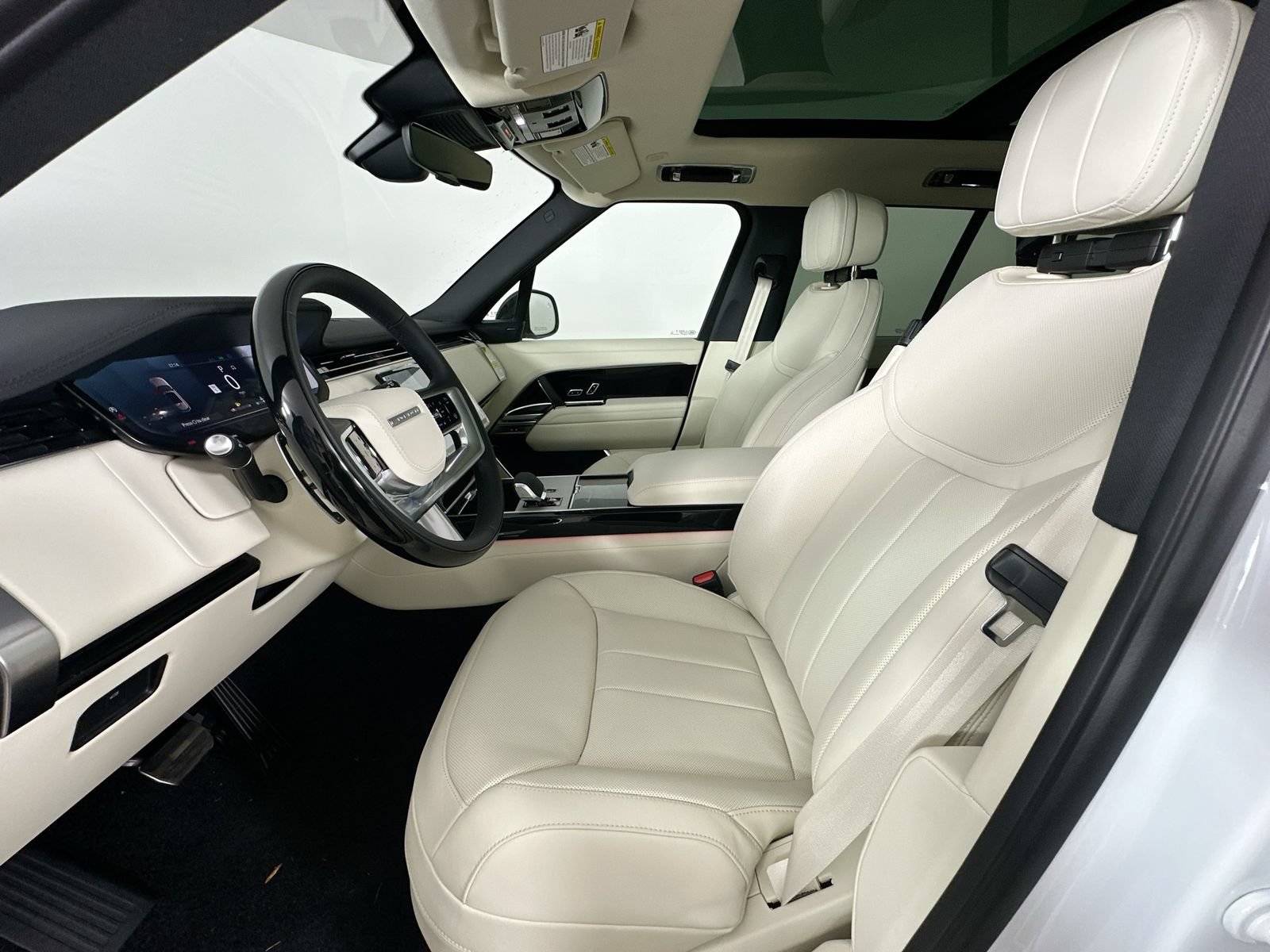 New 2026 Land Rover Range Rover SE AWD/4WD image 32