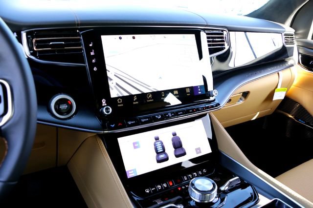 New 2026 Jeep Grand Wagoneer Summit AWD/4WD image 13