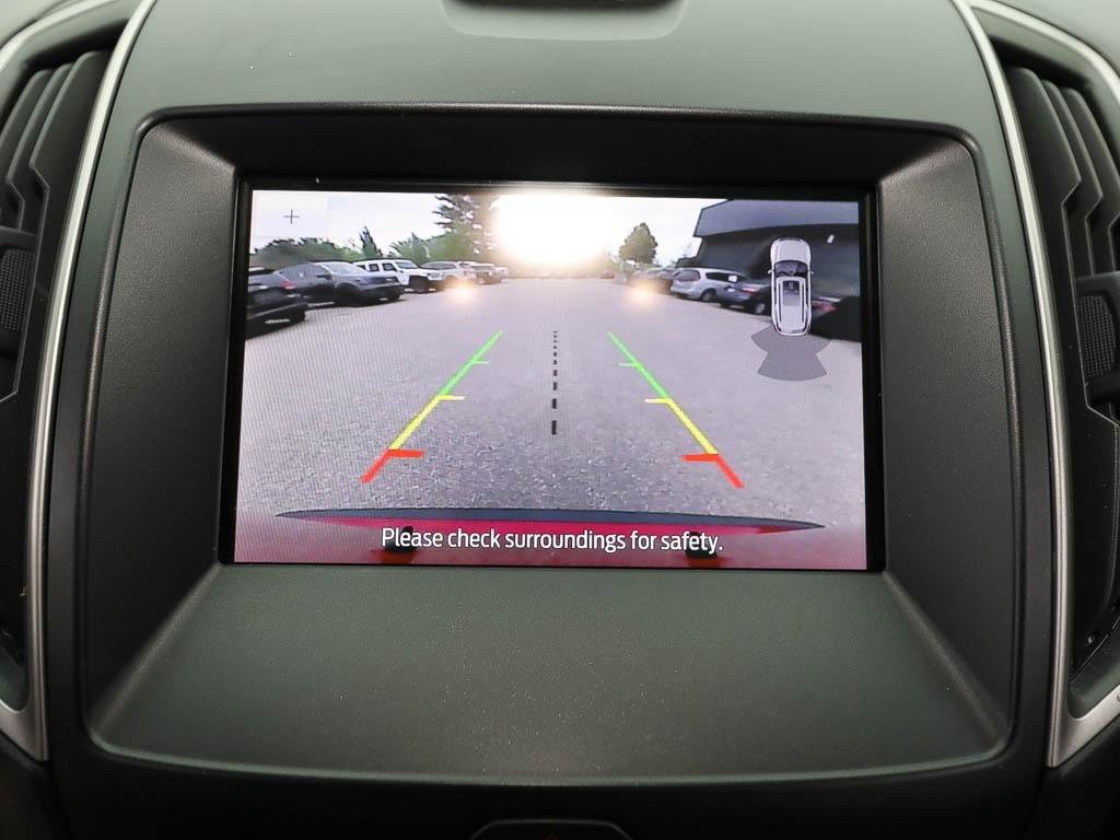 Used 2020 Ford Edge SEL FWD image 18