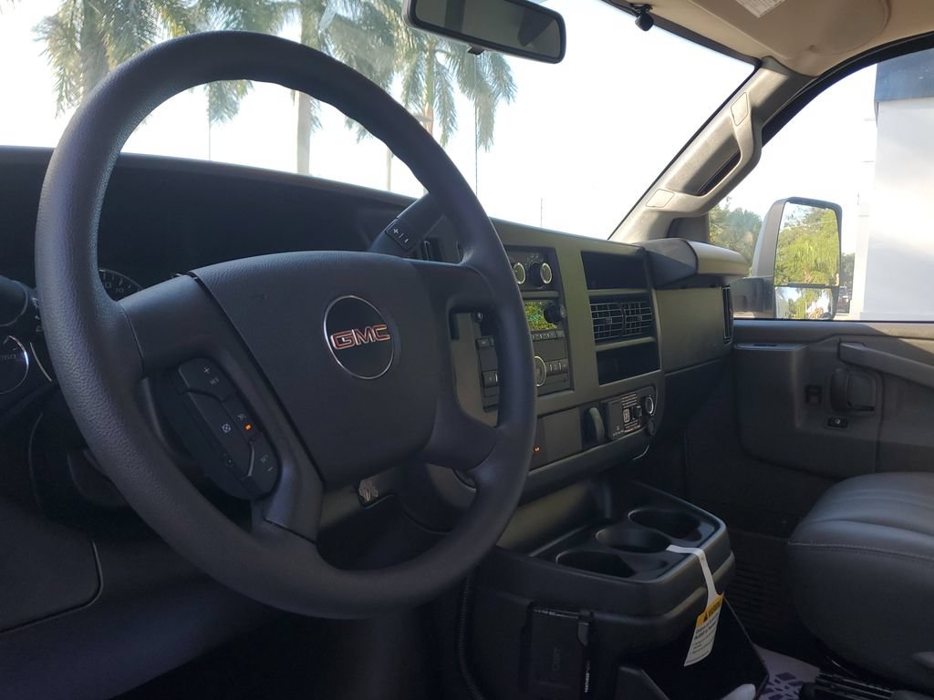 New 2026 GMC Savana 3500 w/ Power Convenience Package RWD image 20