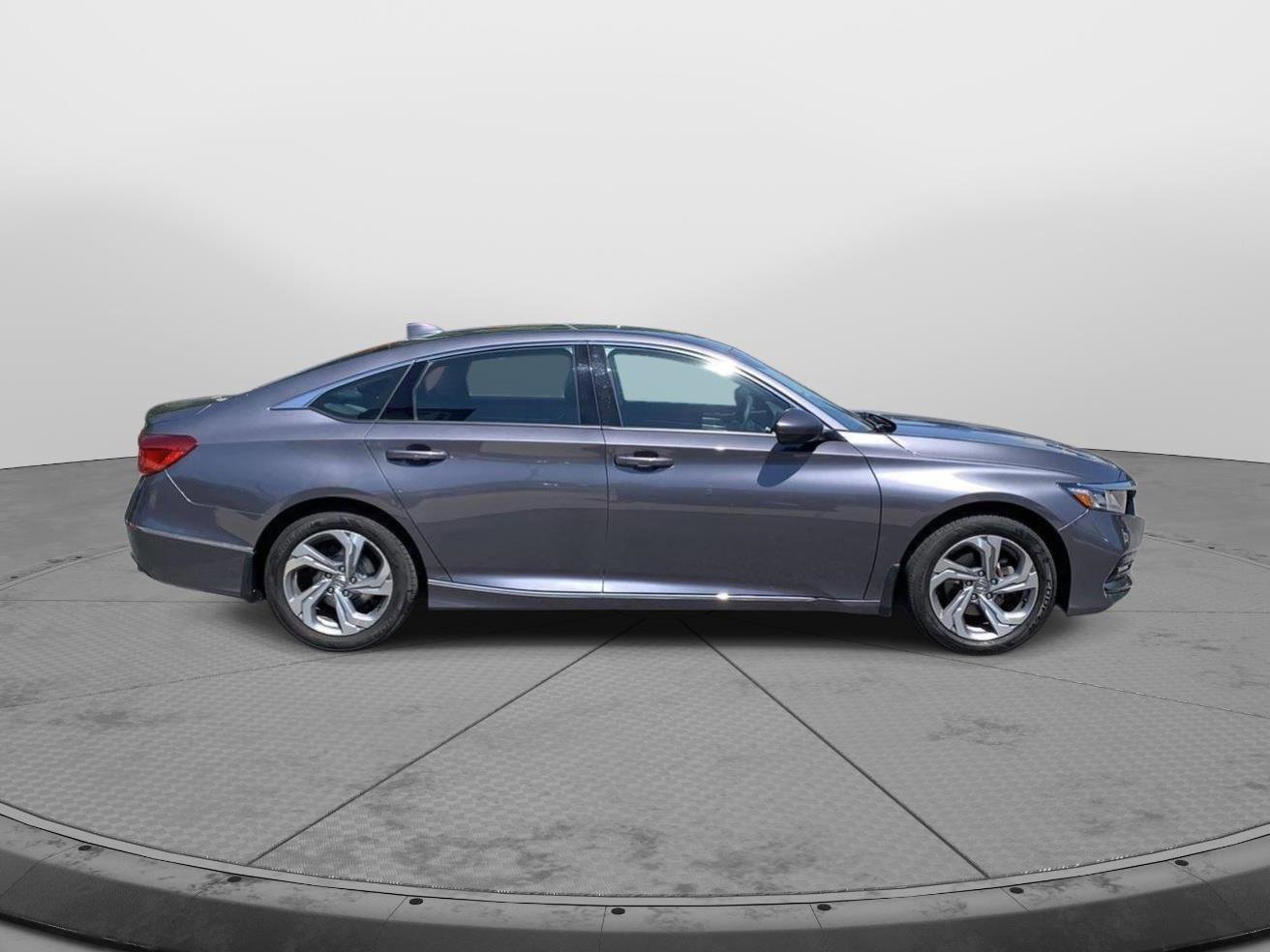Used 2019 Honda Accord EX image 2