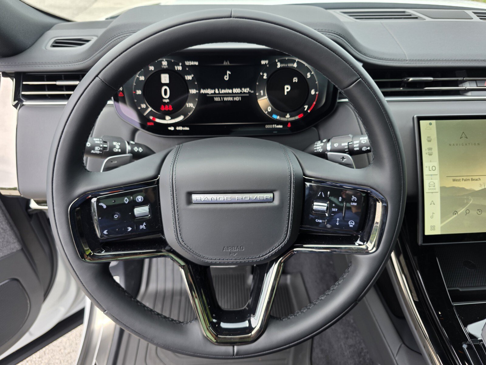 New 2026 Land Rover Range Rover Sport Dynamic SE AWD/4WD image 17
