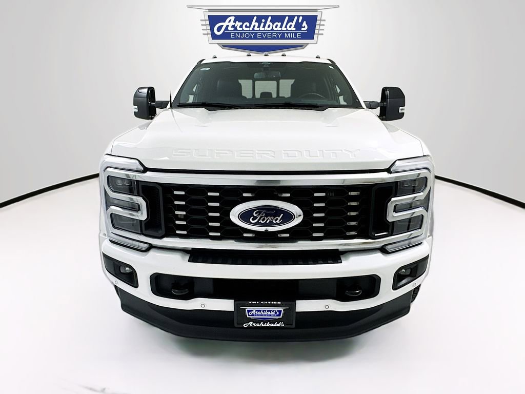 Used 2025 Ford F450 Platinum w/ FX4 Off-Road Package AWD/4WD image 2