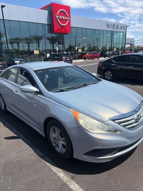Used 2014 Hyundai Sonata GLS FWD image 3
