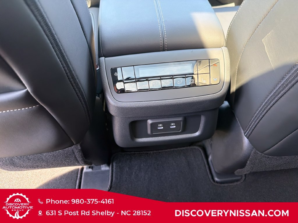 New 2026 Nissan Pathfinder SL FWD image 32