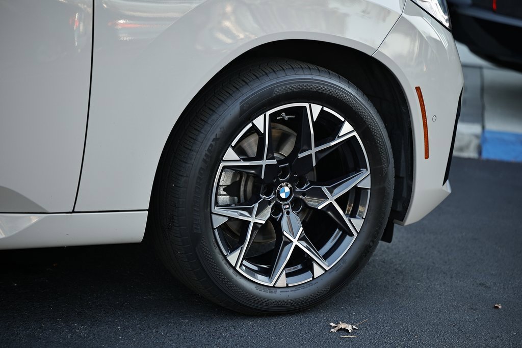 Certified 2025 BMW X3 xDrive30i w/ M Sport Package image 5