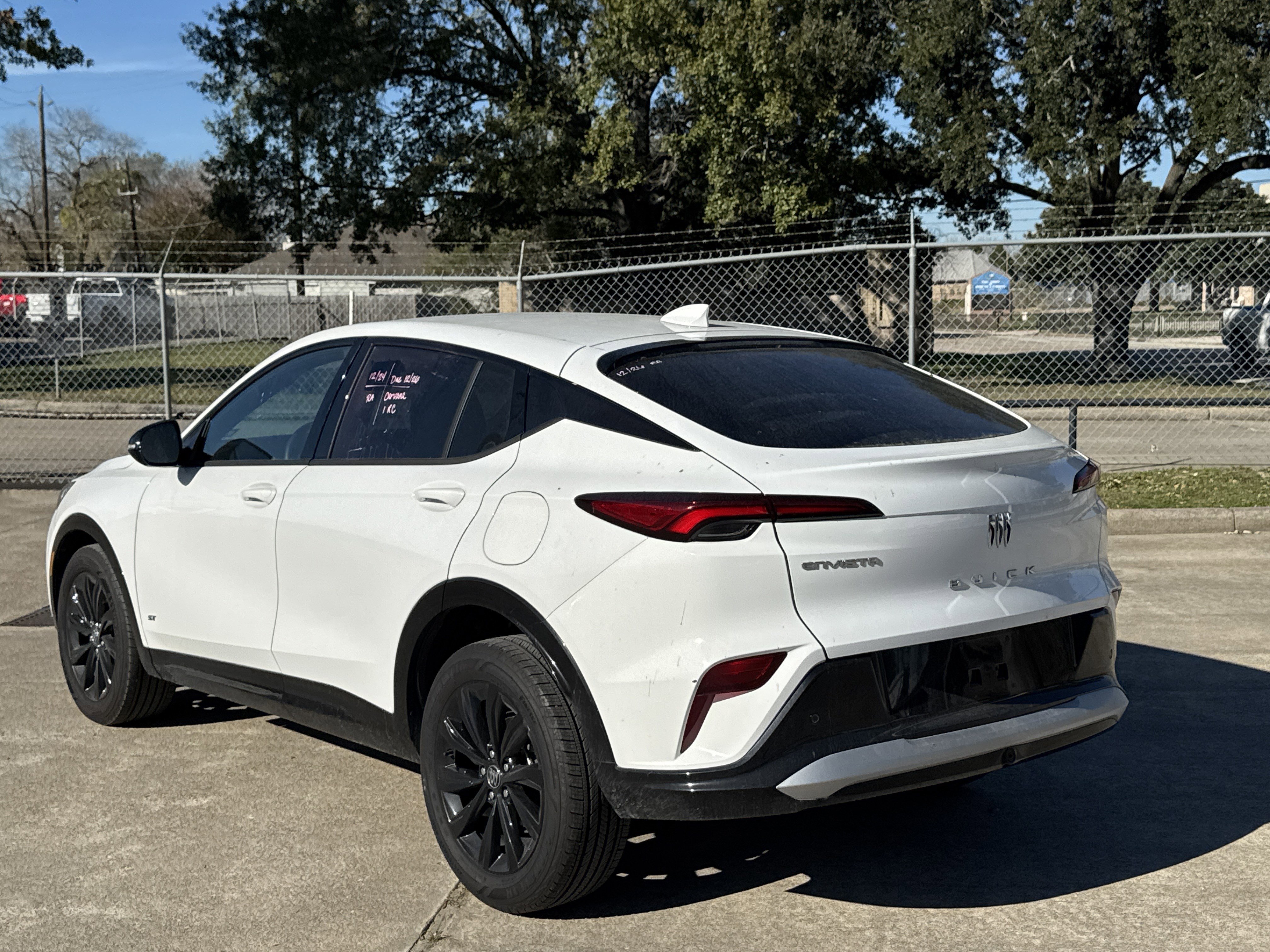 Used 2025 Buick Envista Sport Touring image 8