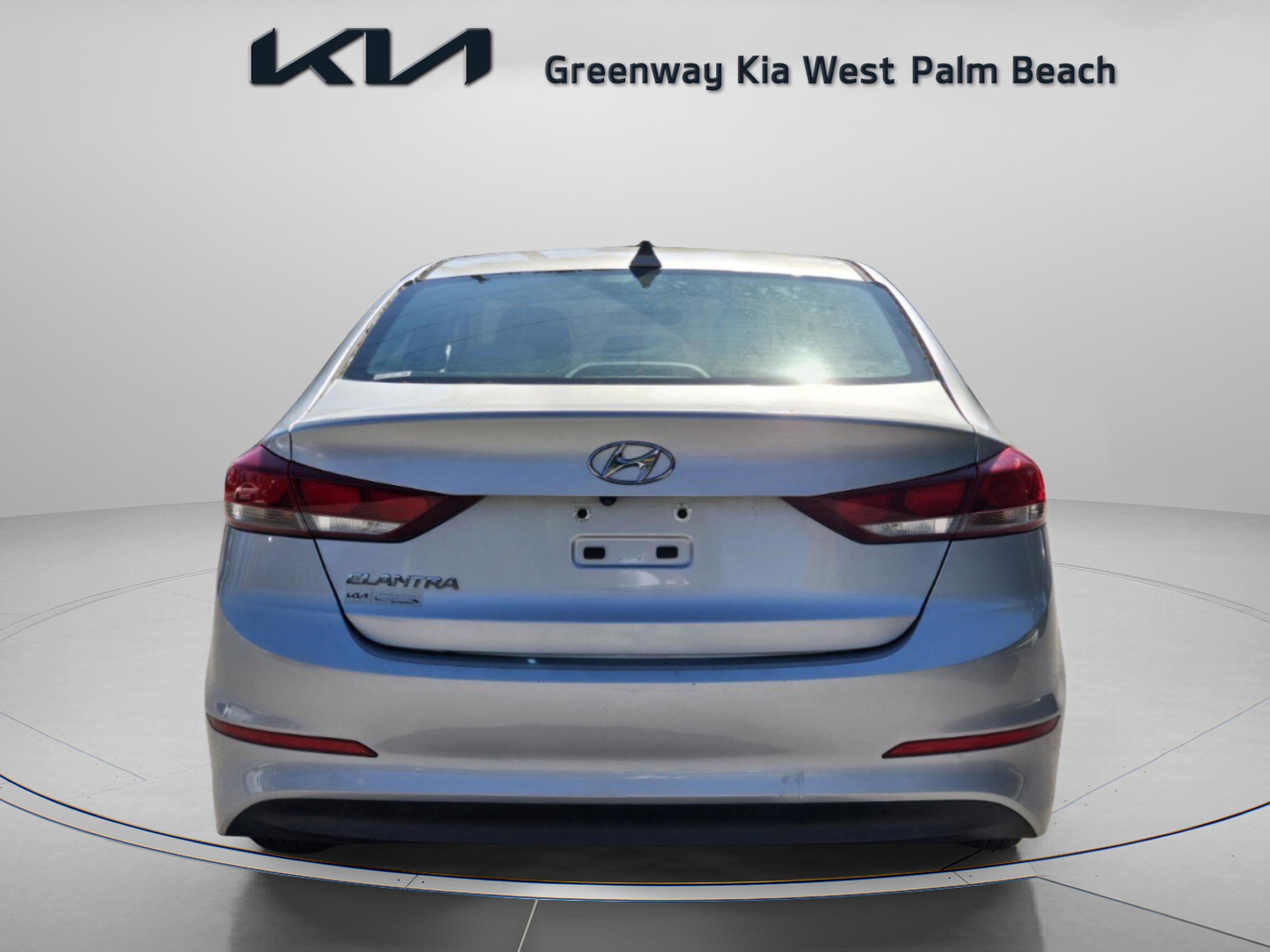 Used 2017 Hyundai Elantra SE image 6